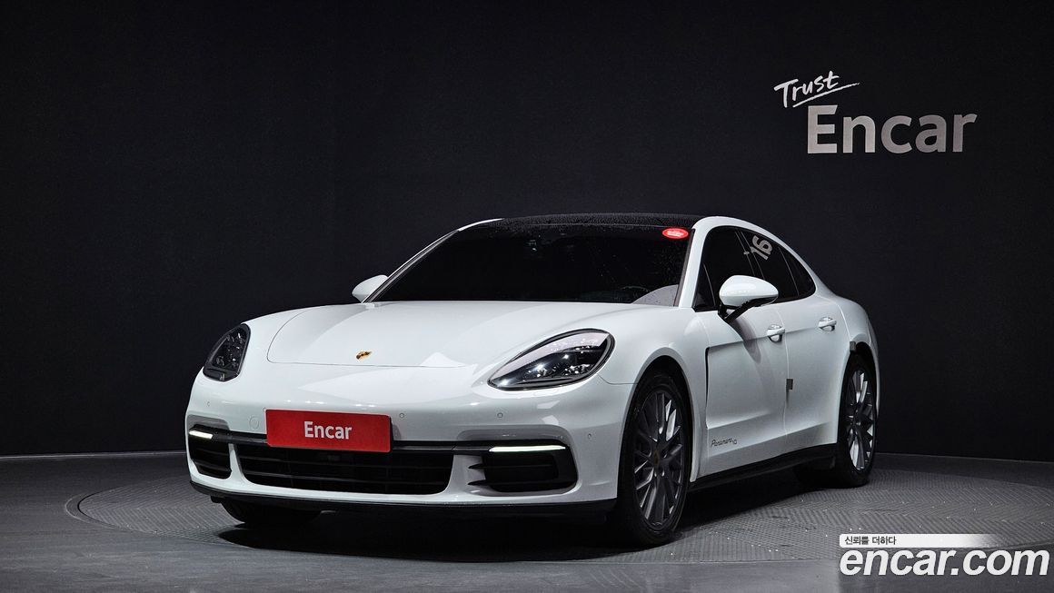 Porsche Panamera 2020