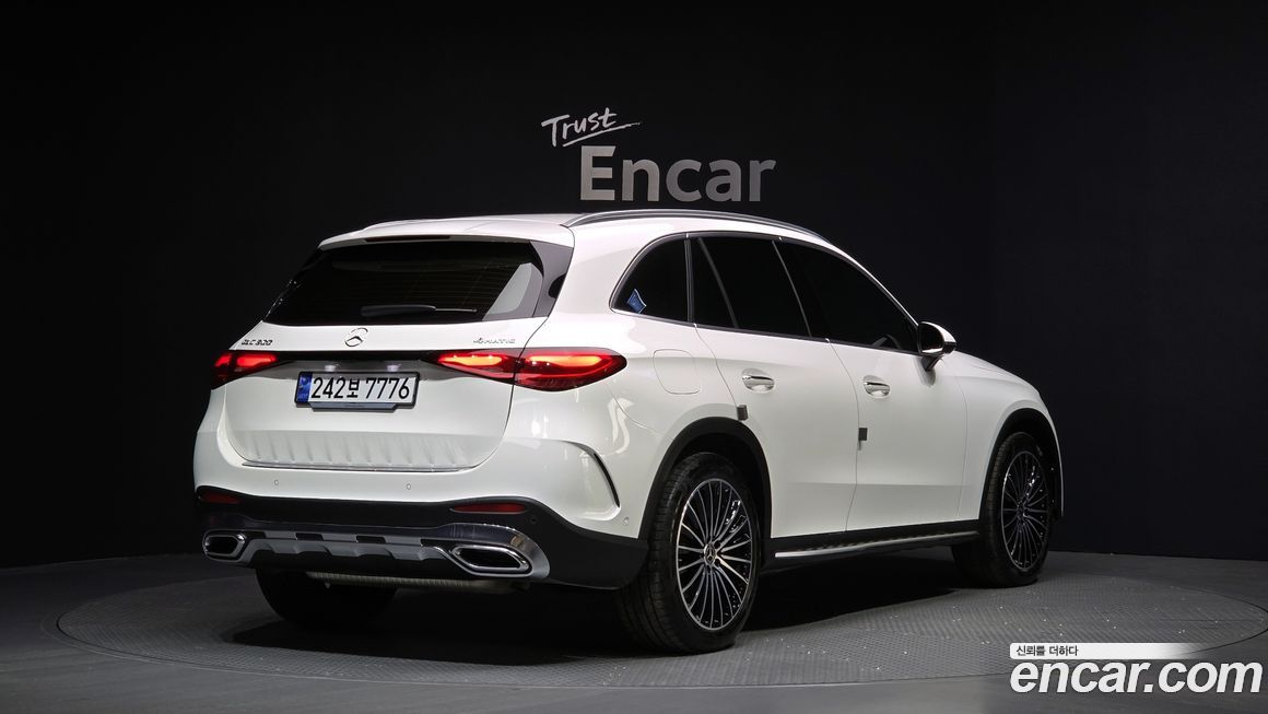 Mercedes-Benz GLC-Class 2024