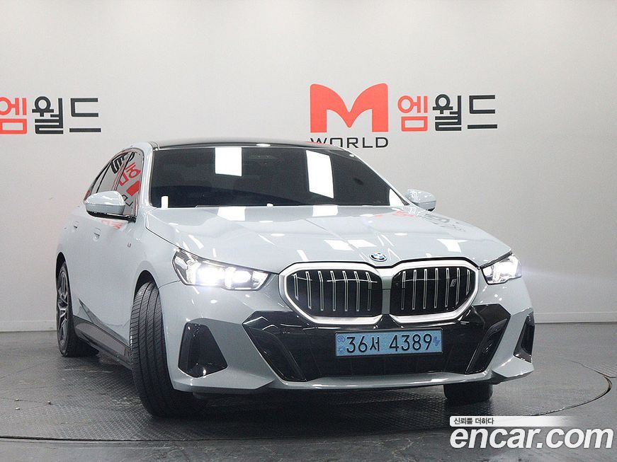 BMW i5 2024