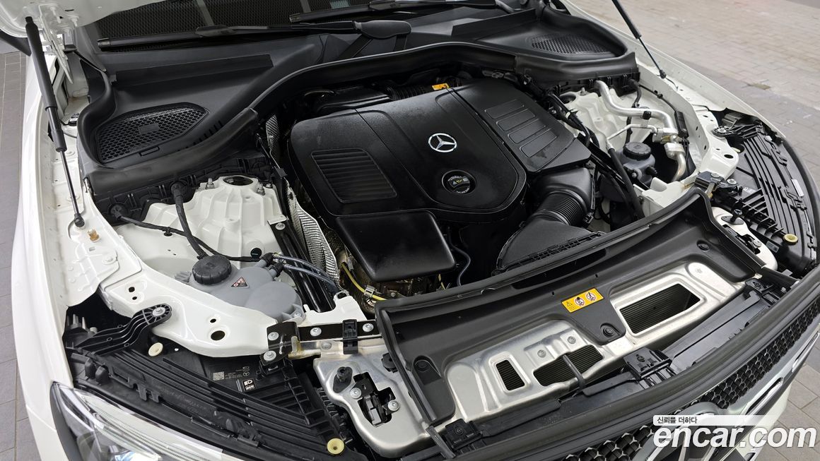 Mercedes-Benz GLC-Class 2024