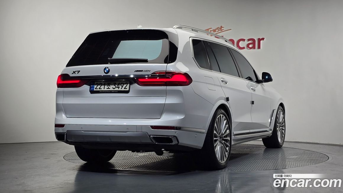 BMW X7 2021