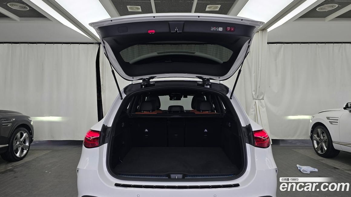 Mercedes-Benz GLC-Class 2024