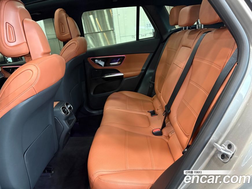 Mercedes-Benz GLC-Class 2024