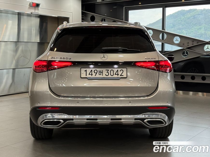 Mercedes-Benz GLC-Class 2024