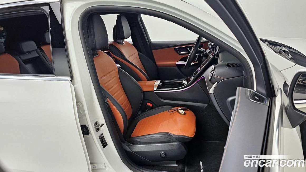 Mercedes-Benz GLC-Class 2023