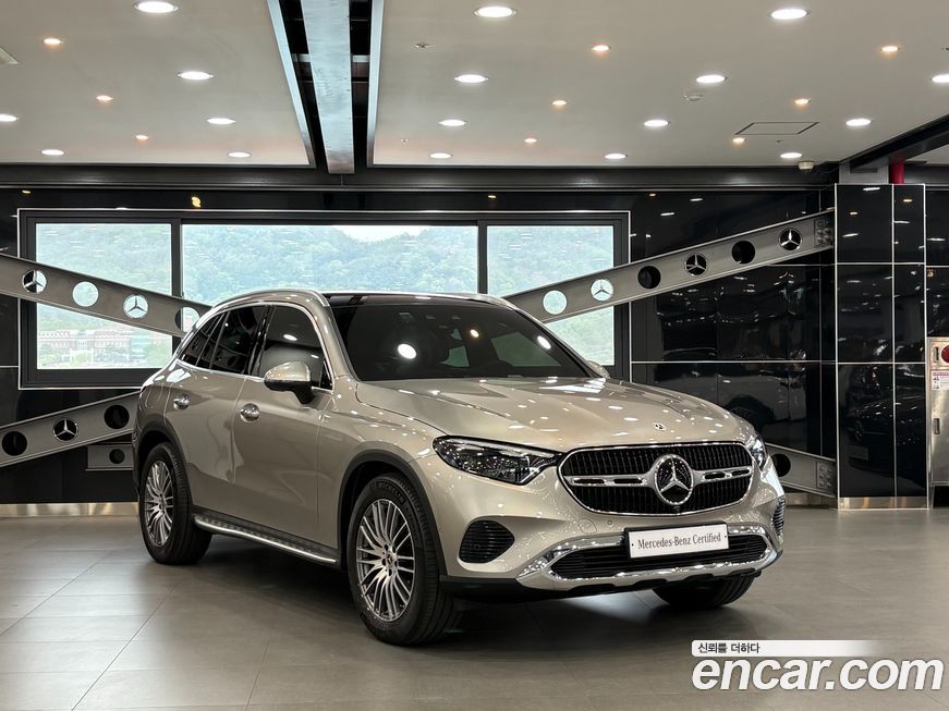 Mercedes-Benz GLC-Class 2024