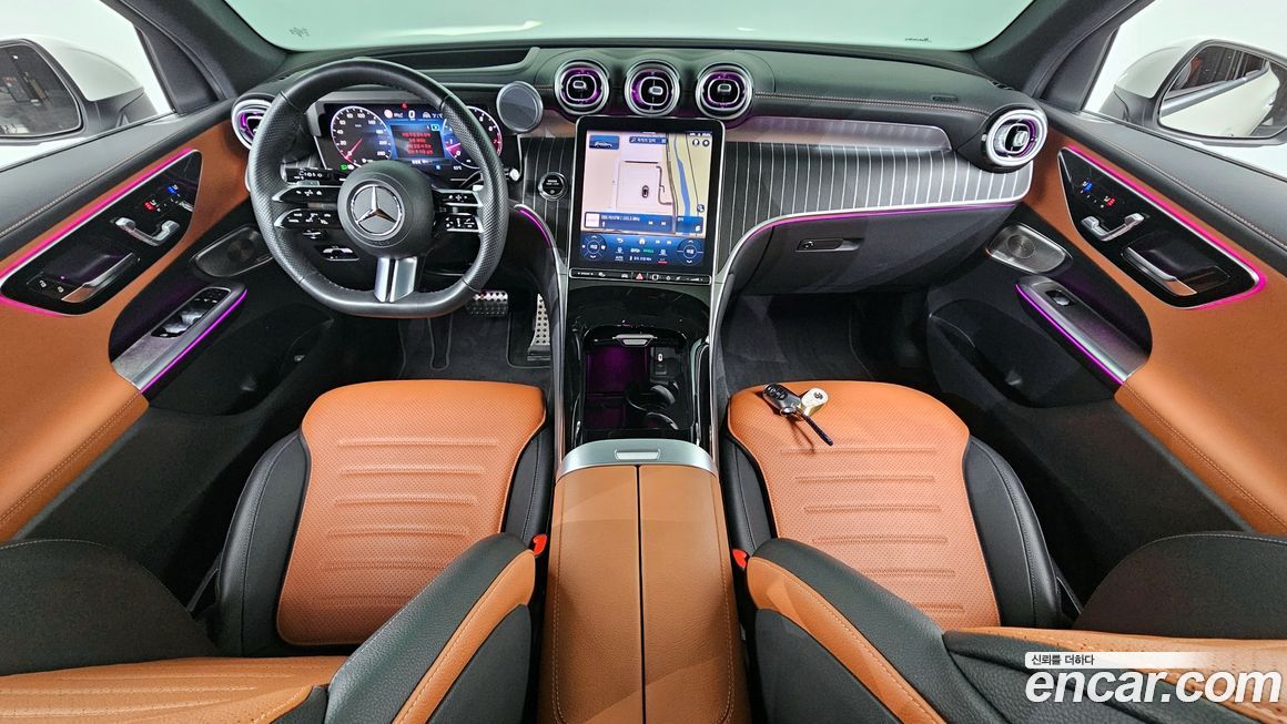 Mercedes-Benz GLC-Class 2023