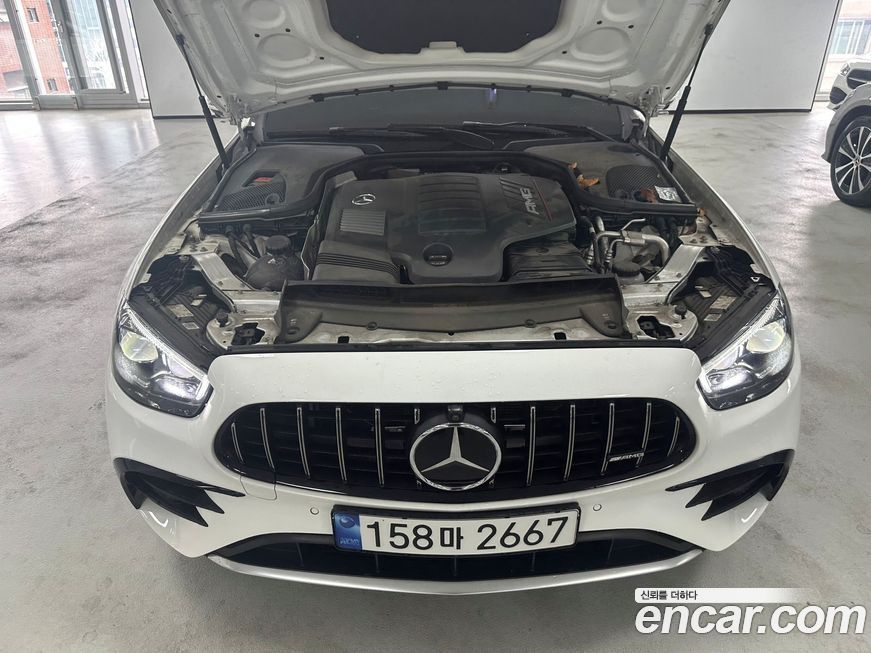 Mercedes-Benz E-Class 2022