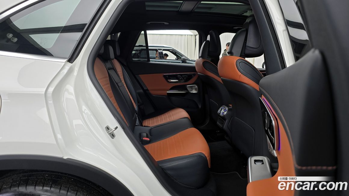 Mercedes-Benz GLC-Class 2024