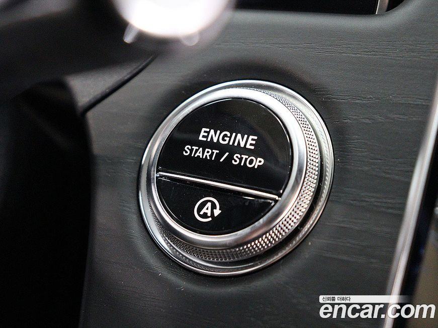 Mercedes-Benz E-Class 2025