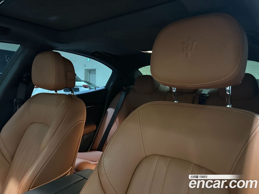 Maserati Ghibli 2023