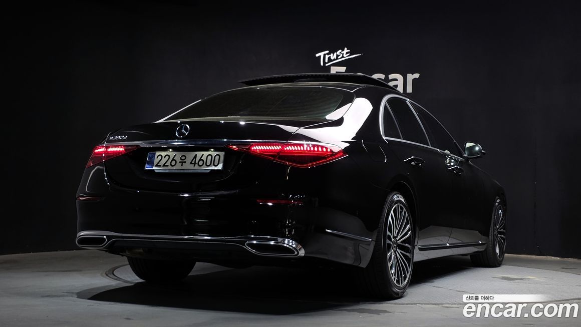 Mercedes-Benz S-Class 2022