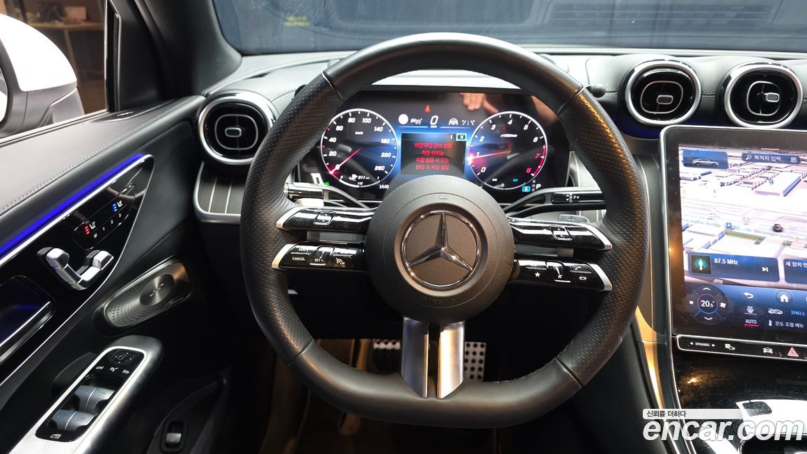 Mercedes-Benz GLC-Class 2024