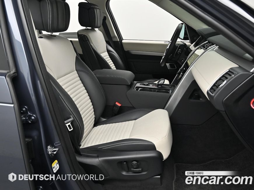 Land Rover Discovery 2025