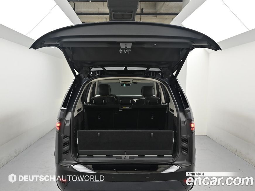 Land Rover Discovery 2025