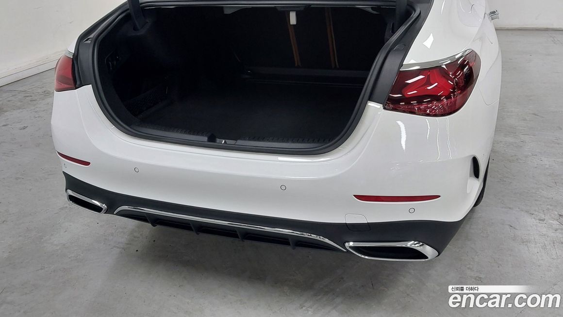 Mercedes-Benz E-Class 2026