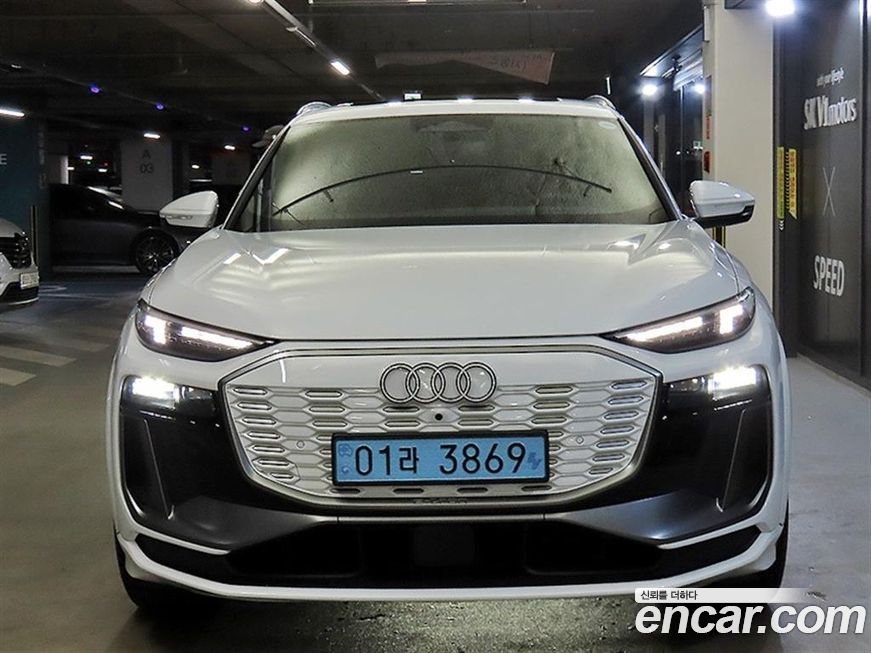 Audi Q6 e-tron 2025