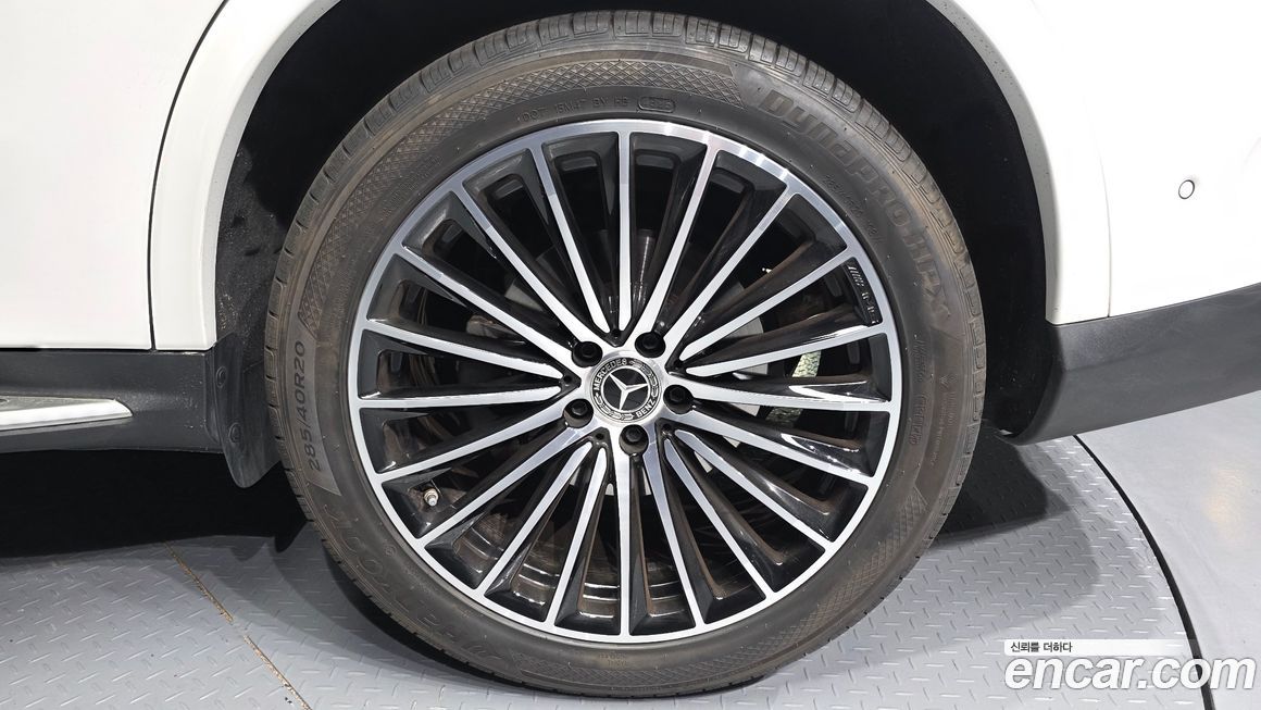 Mercedes-Benz GLC-Class 2024