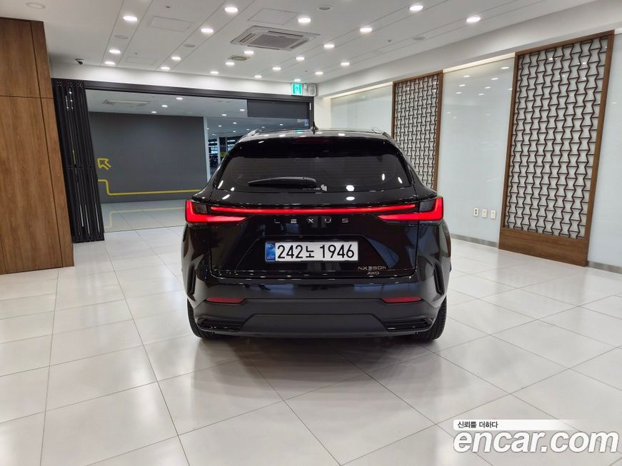 Lexus NX 2025