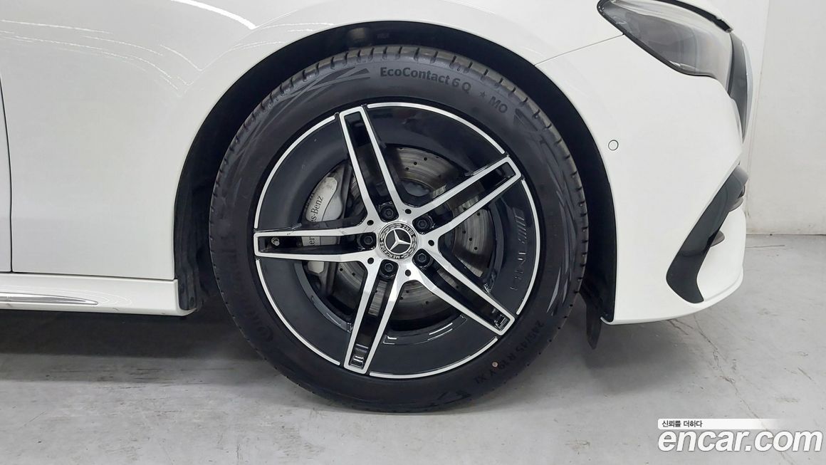 Mercedes-Benz E-Class 2026