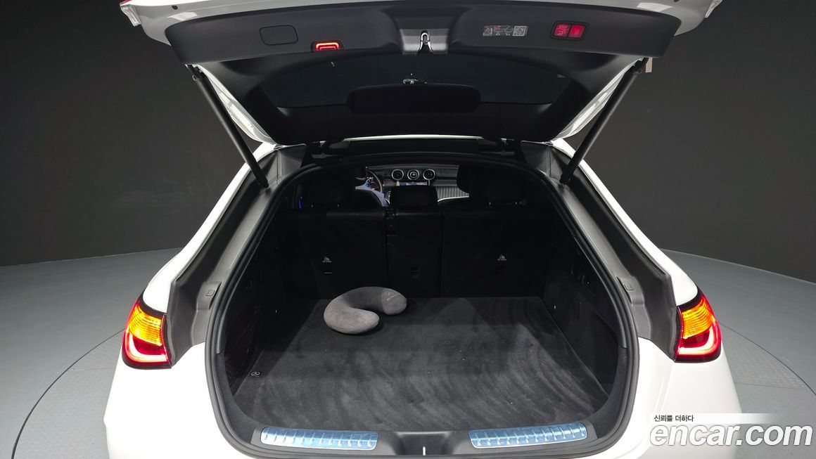 Mercedes-Benz GLC-Class 2024