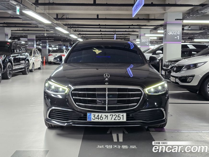 Mercedes-Benz S-Class 2021