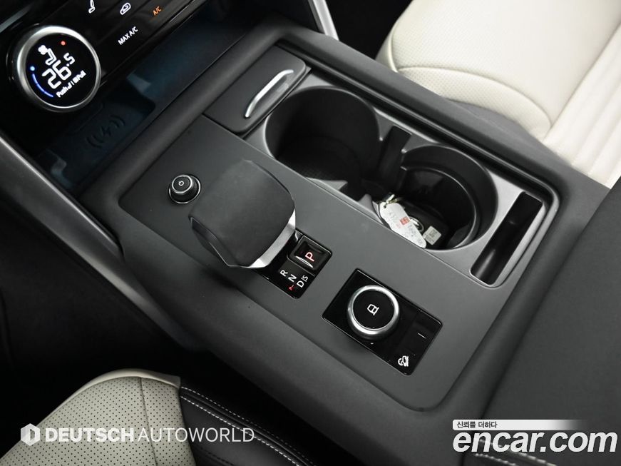 Land Rover Discovery 2025