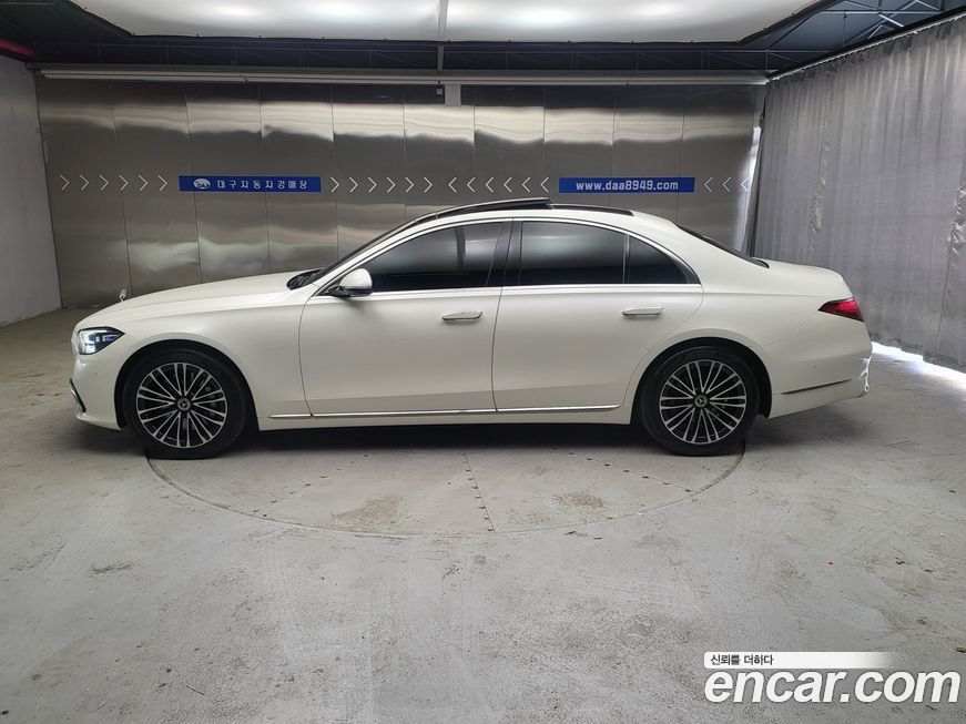 Mercedes-Benz S-Class 2022
