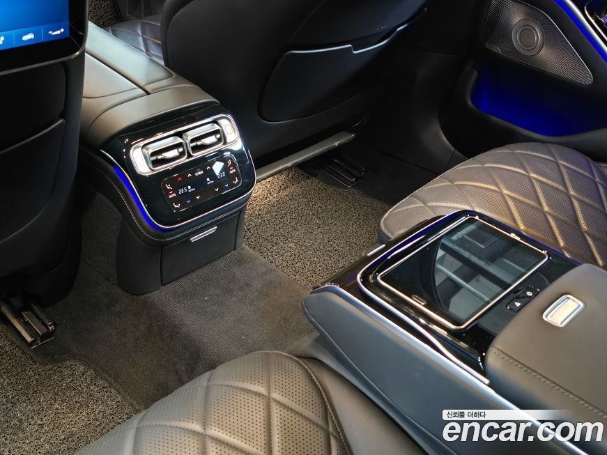 Mercedes-Benz S-Class 2021