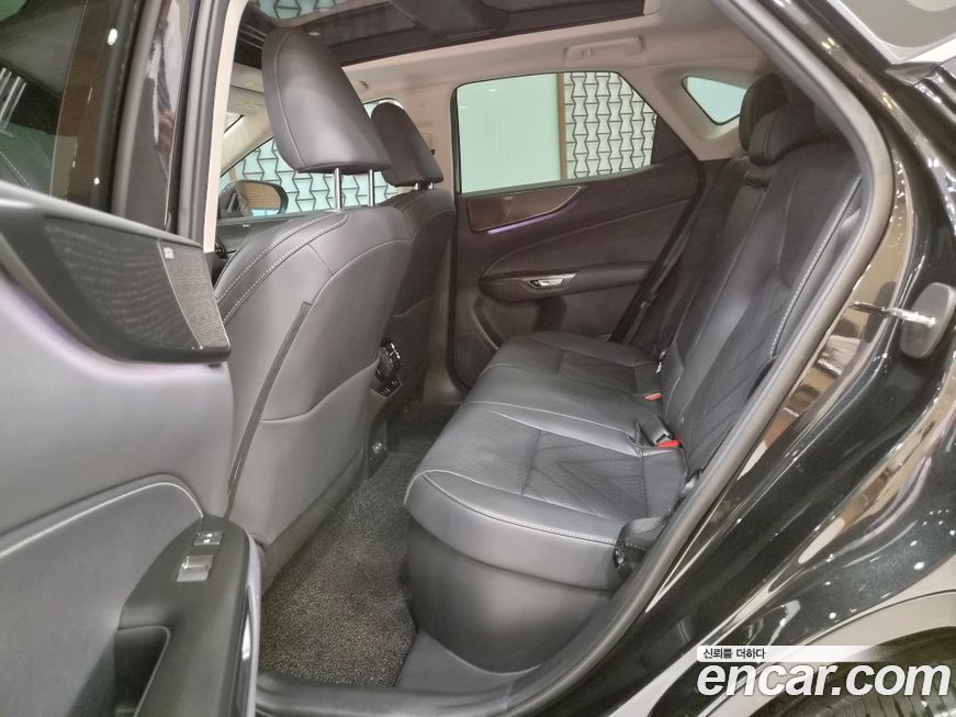 Lexus NX 2025