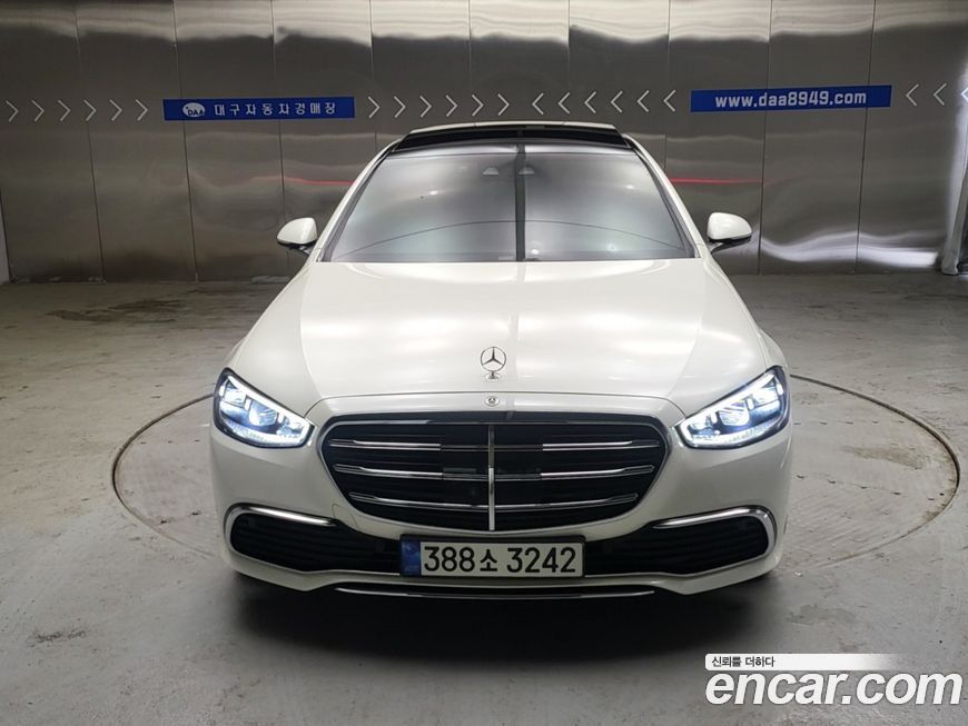Mercedes-Benz S-Class 2022