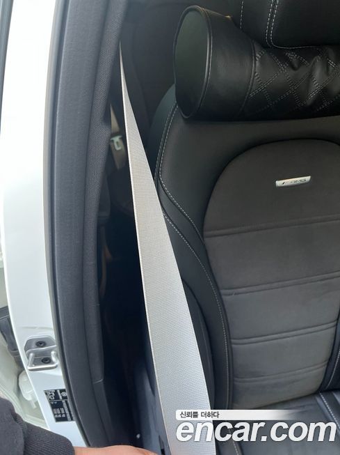 Mercedes-Benz GLC-Class 2021