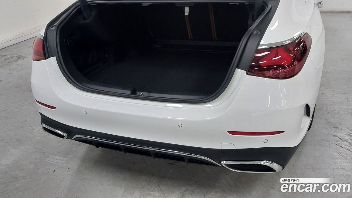 Mercedes-Benz E-Class 2026