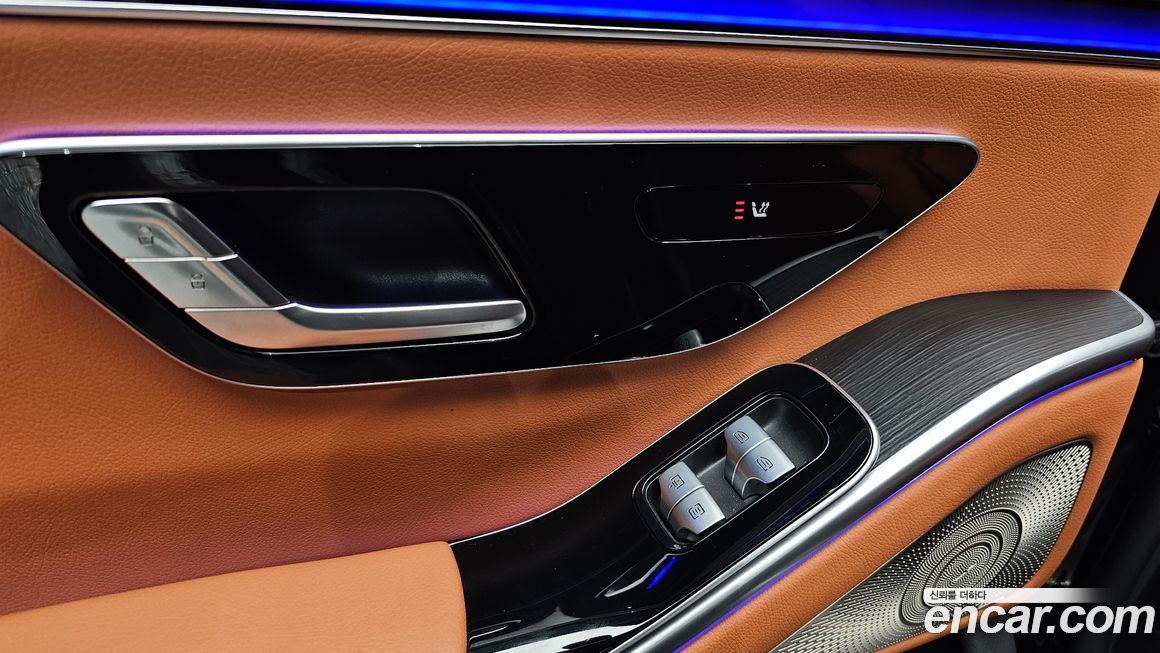 Mercedes-Benz S-Class 2024