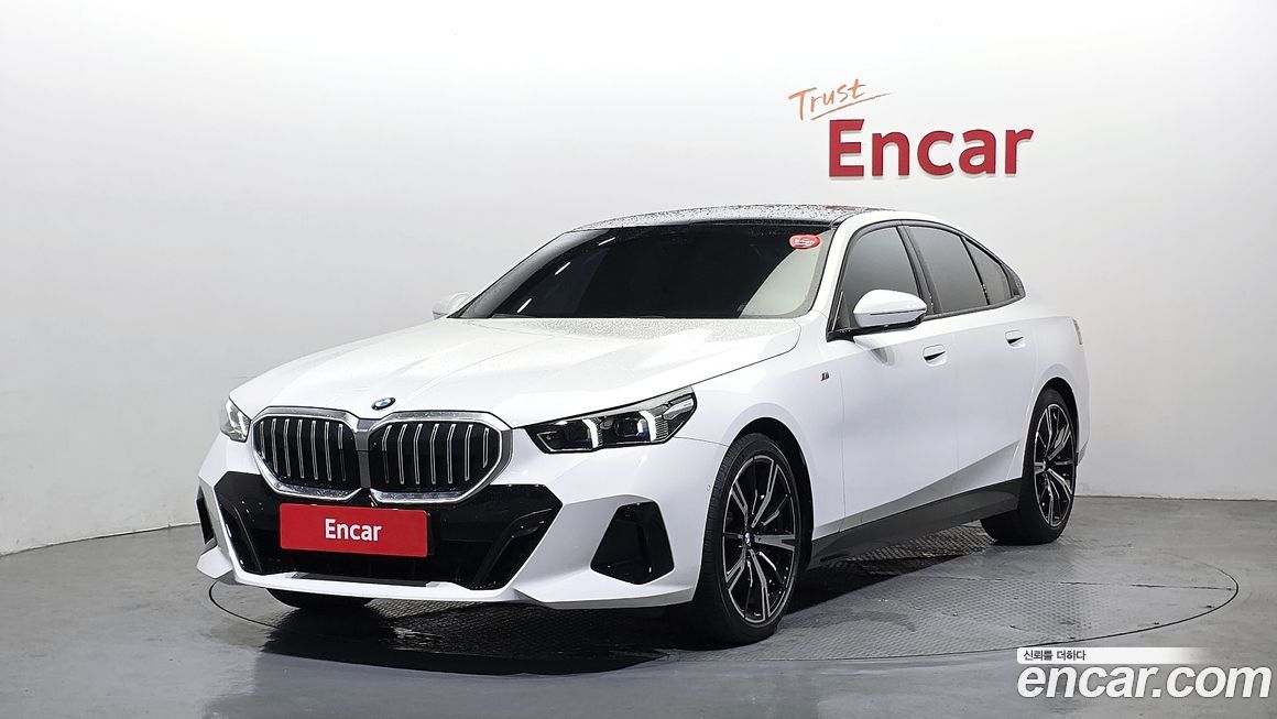 BMW 5-Series 2025