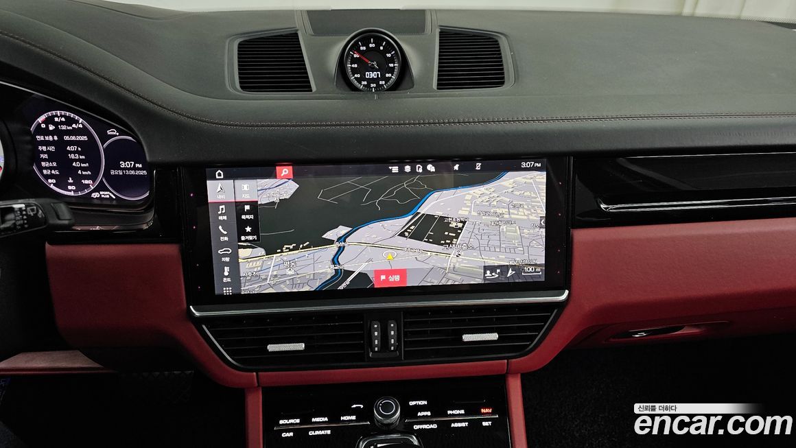 Porsche Cayenne 2021