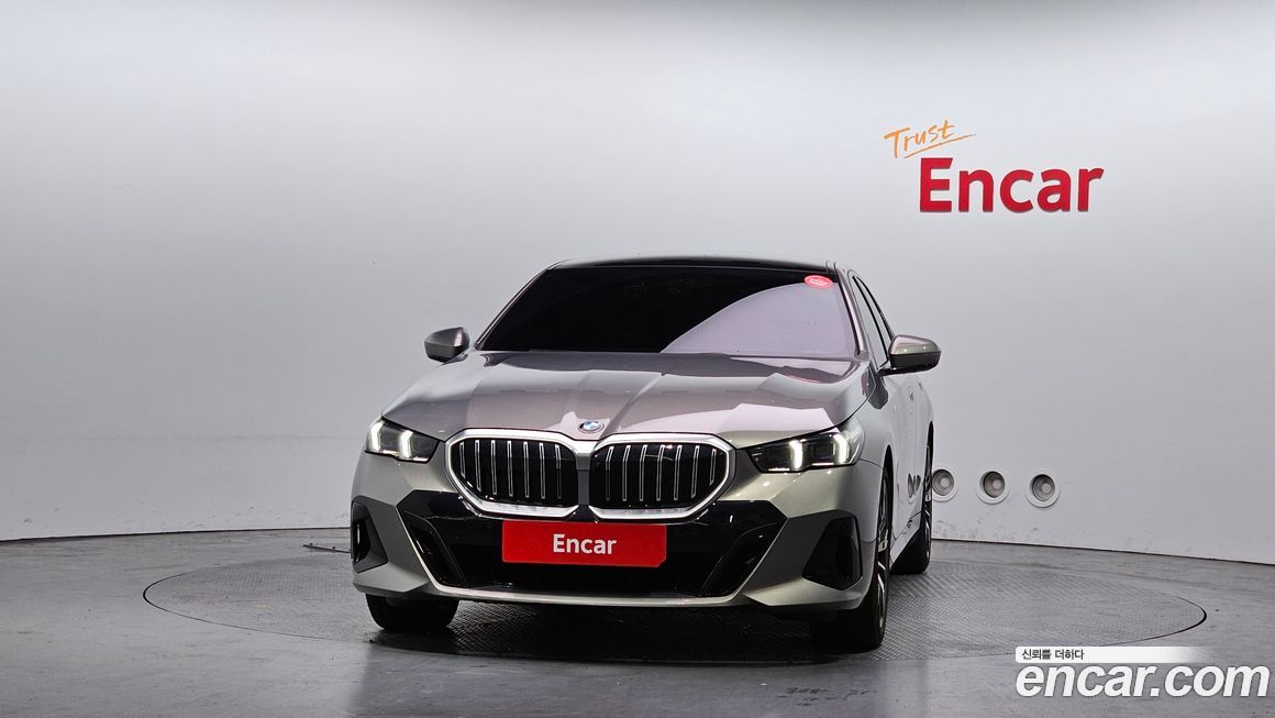BMW 5-Series 2025