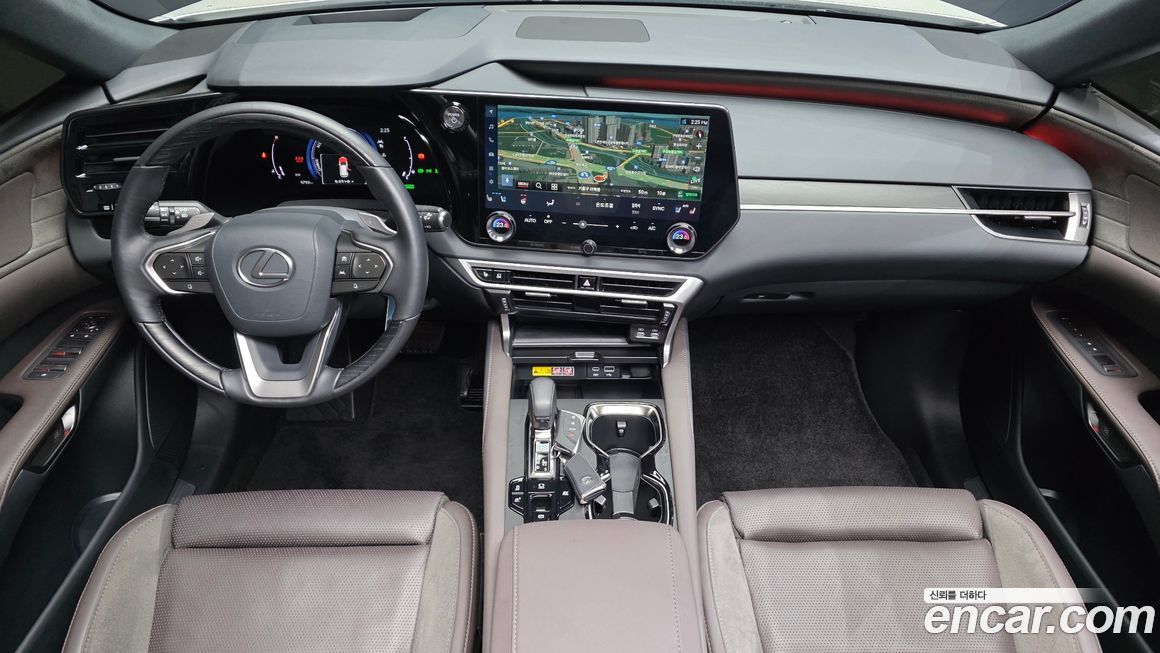 Lexus RX 2024