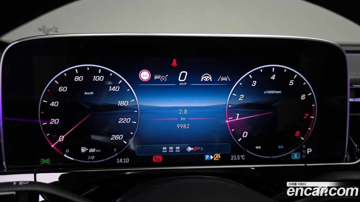 Mercedes-Benz E-Class 2025