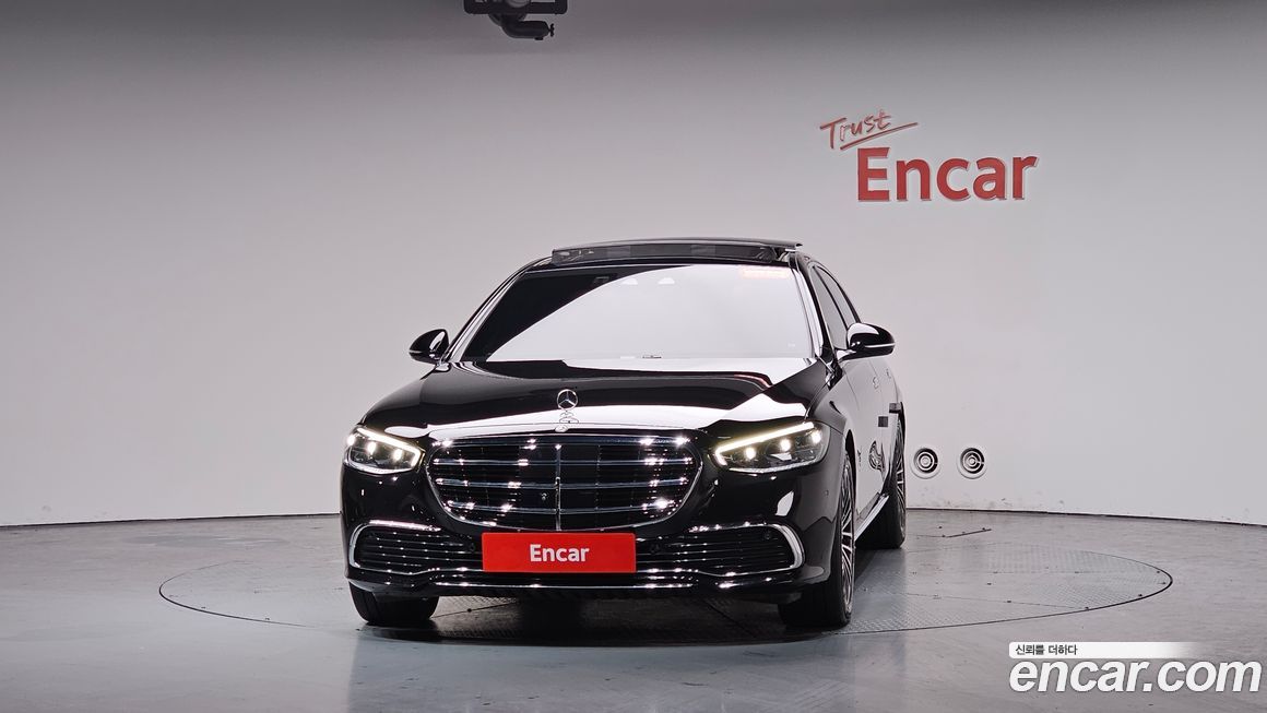Mercedes-Benz S-Class 2024