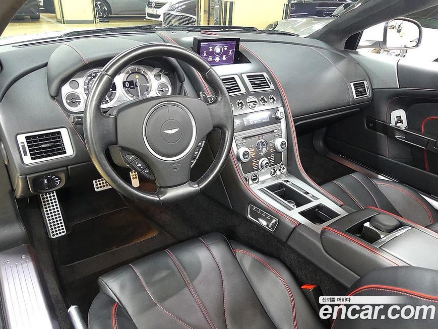 Astonmartin DB9 2015