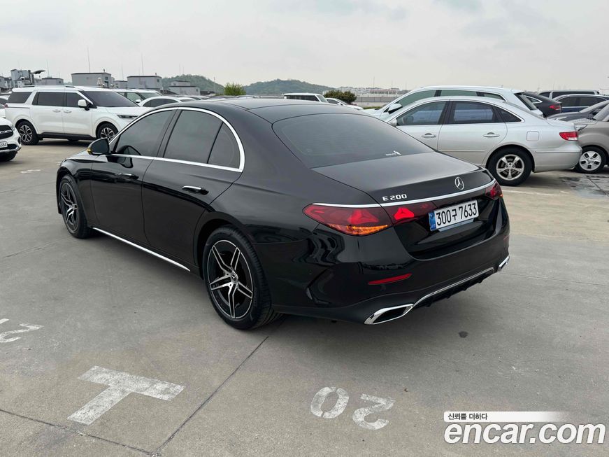 Mercedes-Benz E-Class 2026