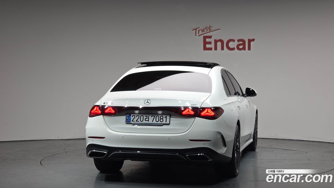 Mercedes-Benz E-Class 2025