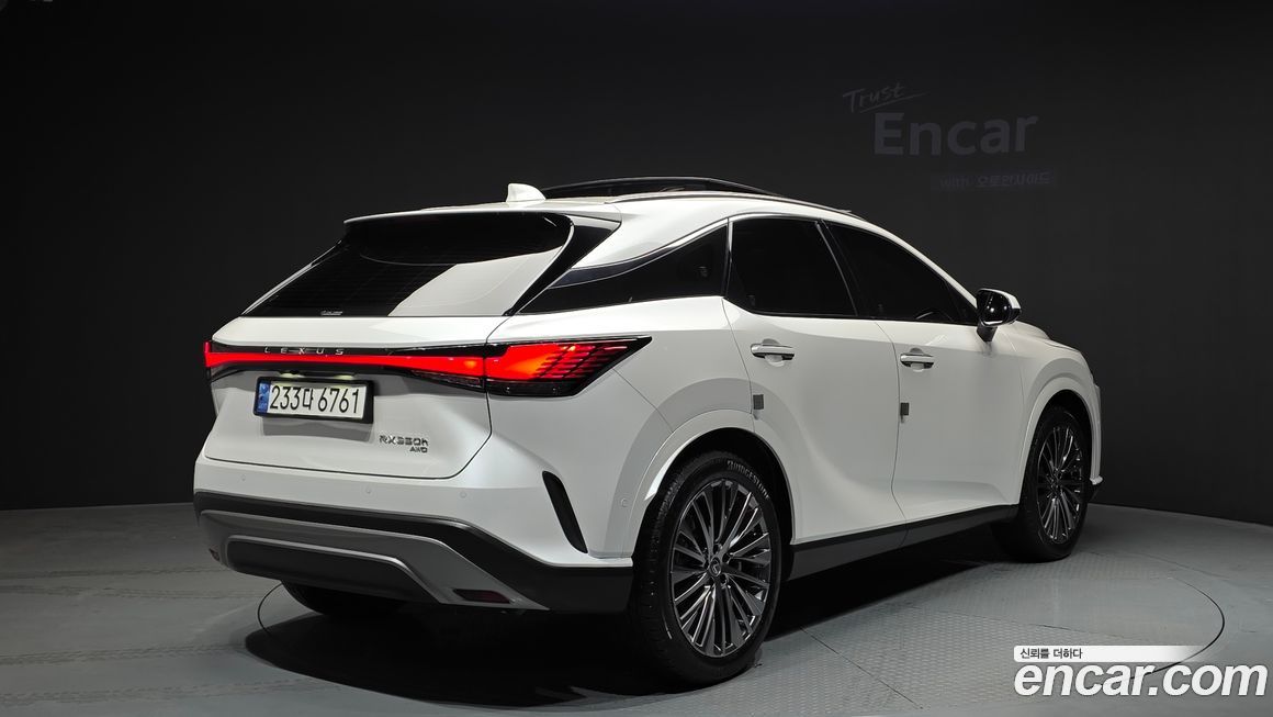 Lexus RX 2024