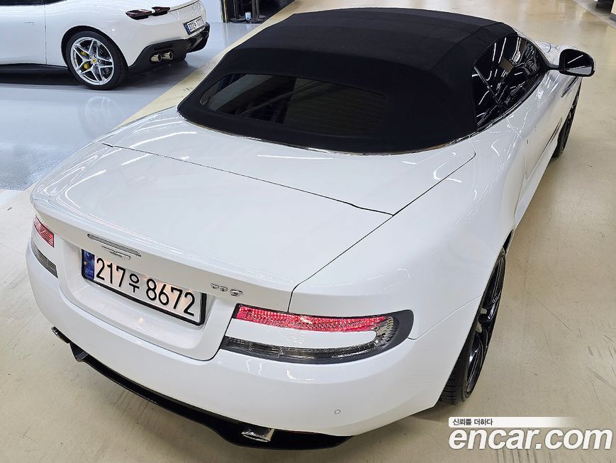 Astonmartin DB9 2015