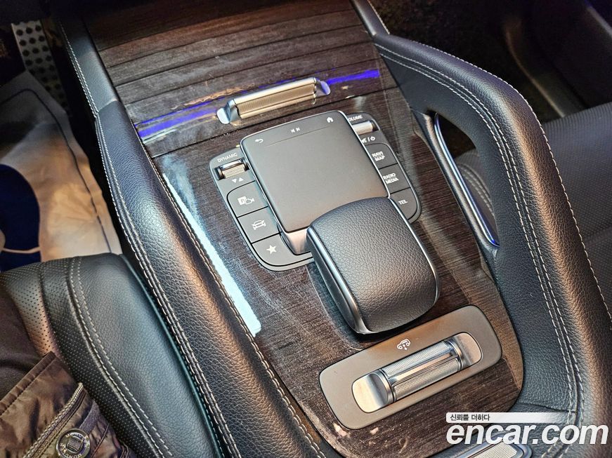 Mercedes-Benz GLE-Class 2021