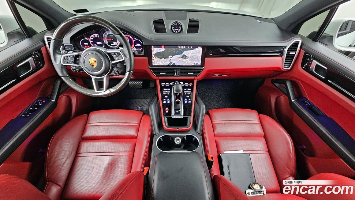 Porsche Cayenne 2021