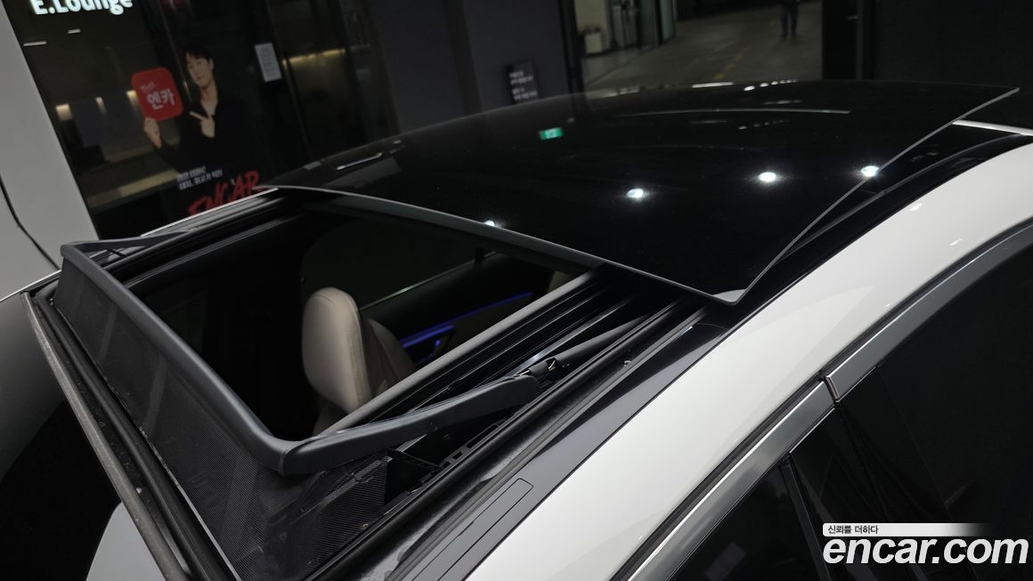 Mercedes-Benz E-Class 2025