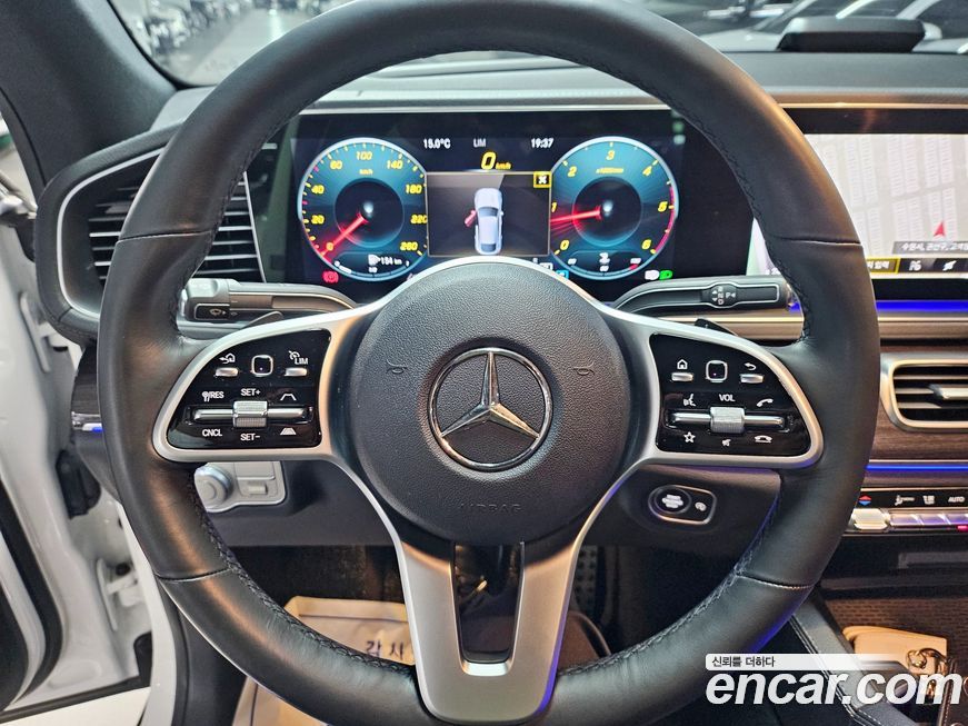 Mercedes-Benz GLE-Class 2021