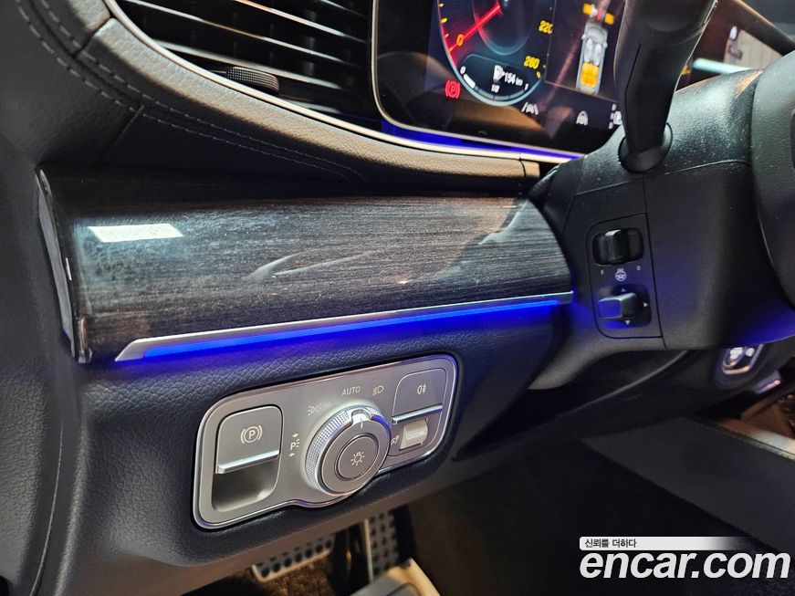 Mercedes-Benz GLE-Class 2021